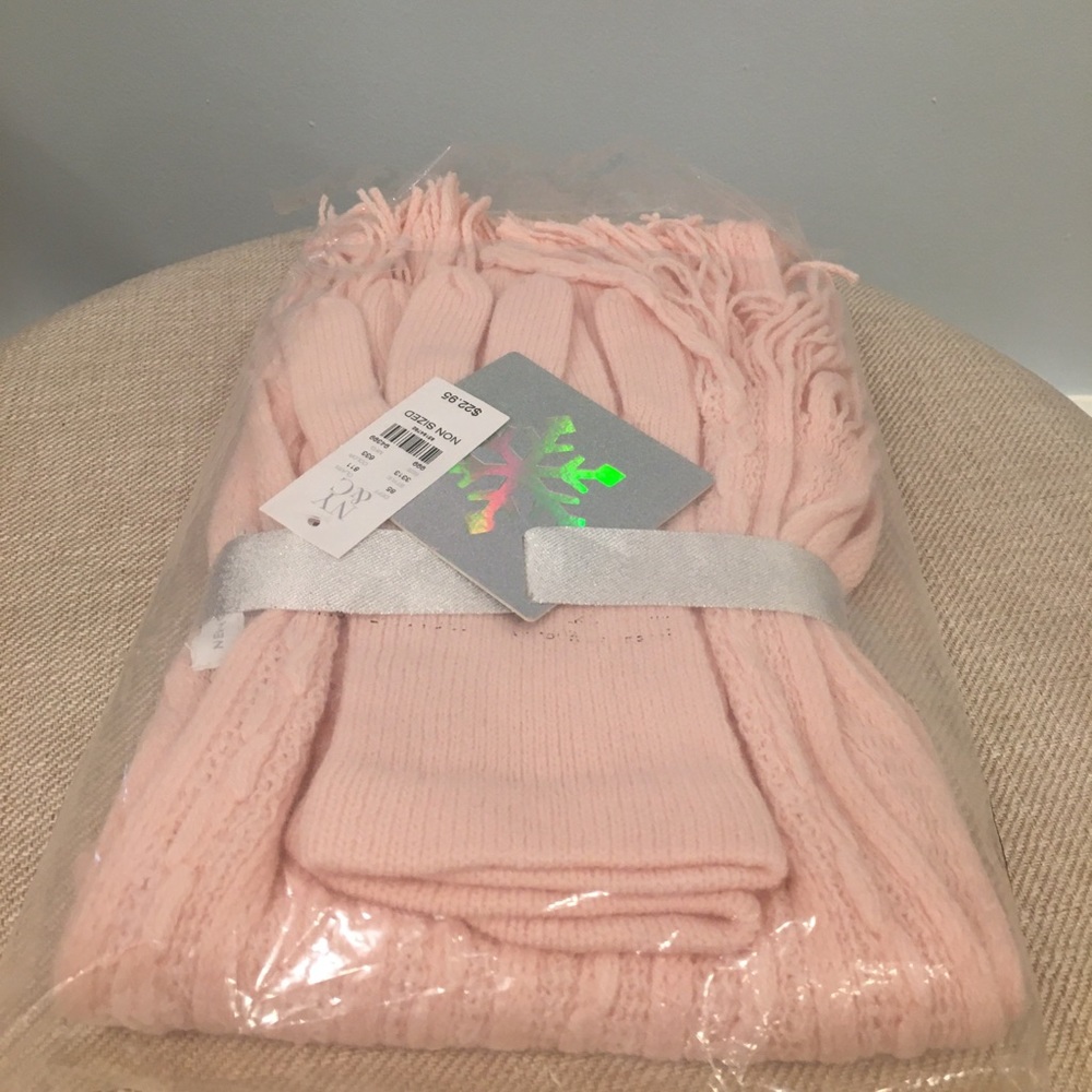 ❗️2 FOR PRICE OF 1 ❗️ Knit Scarf & Gloves Set - Picture 6 of 8